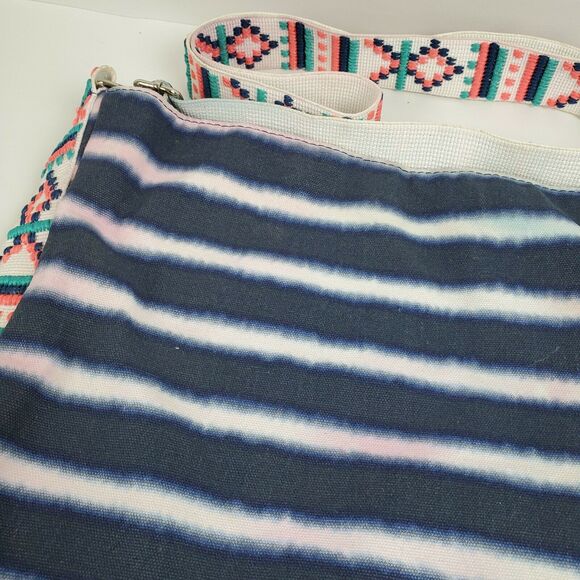 Vintage Hippie Crossbody Tie Dye Blue Striped 12x14x2" - Picture 8 of 11